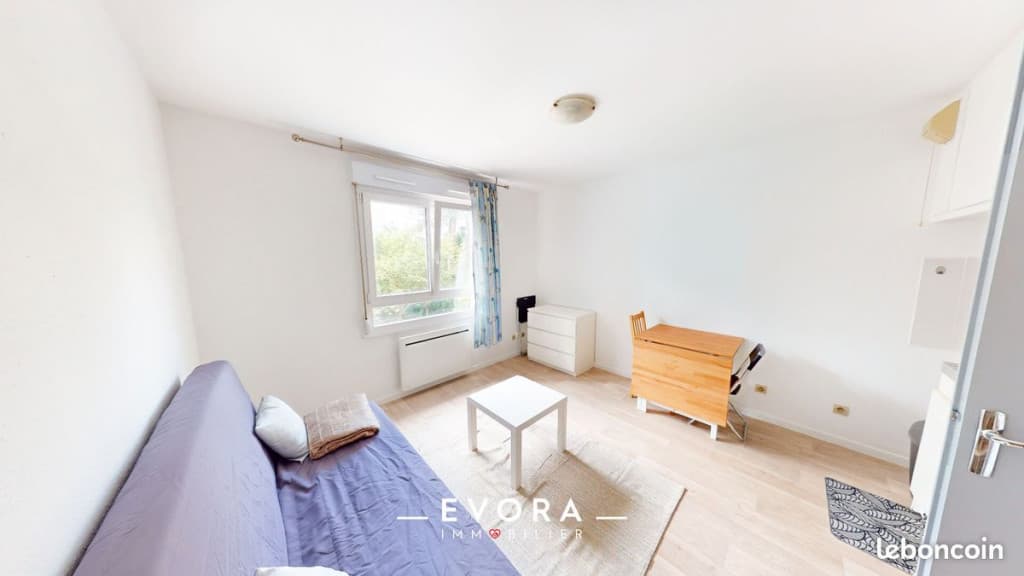Studio 1 pièce 24 m²