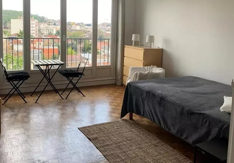Location appartement 1 pièce 42,8 m² Montreuil (93100) - Superimmo