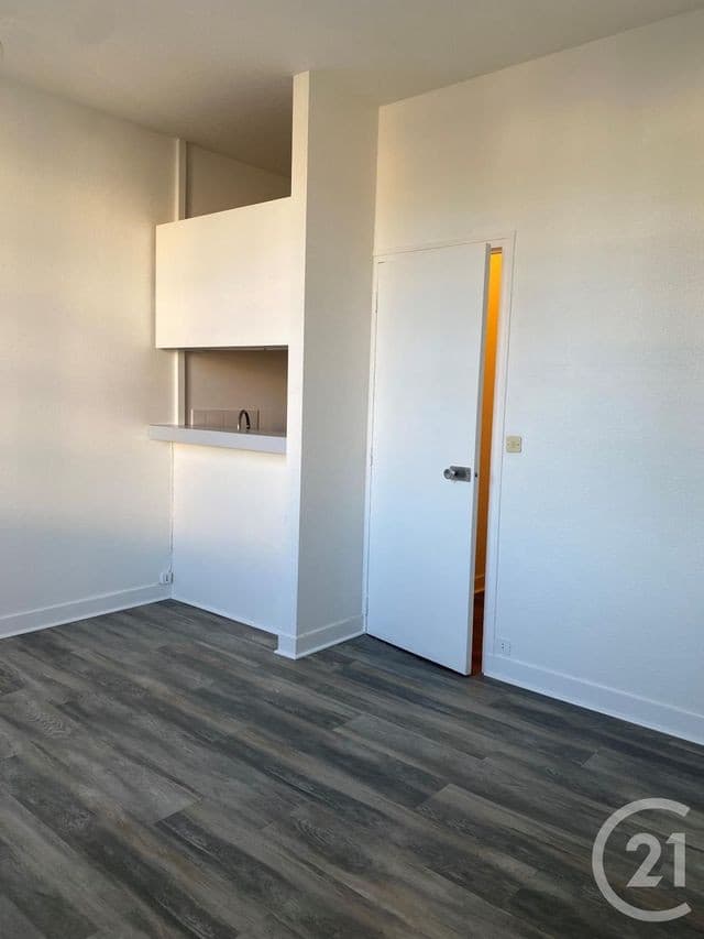 Appartement Studio à louer - 1 pièce - 19,35 m2 - Fontainebleau - 77 - ILE-DE-FRANCE