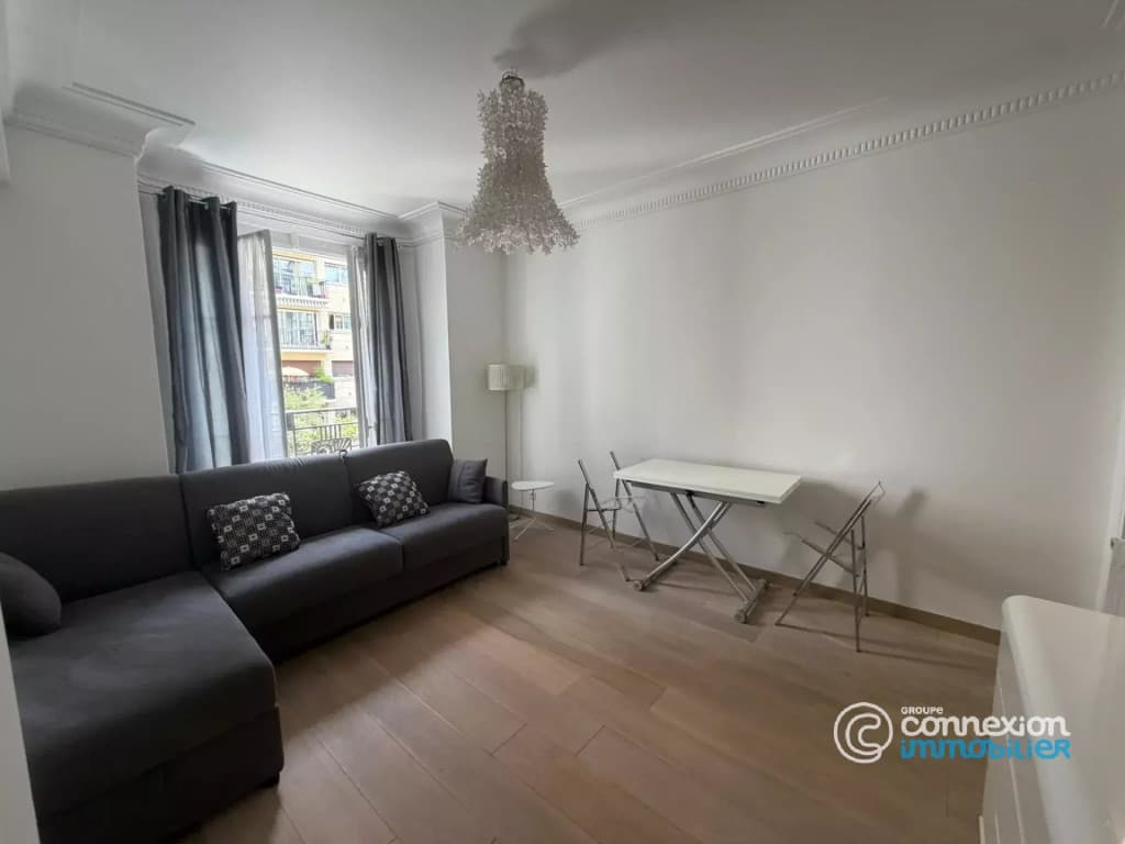 Location appartement Paris 18ème, 1 pièce, 23.12 m², 1 098 € / Mois (Charges comprises)