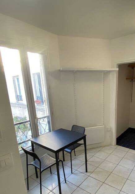 Studio 1 pièce 13 m²
