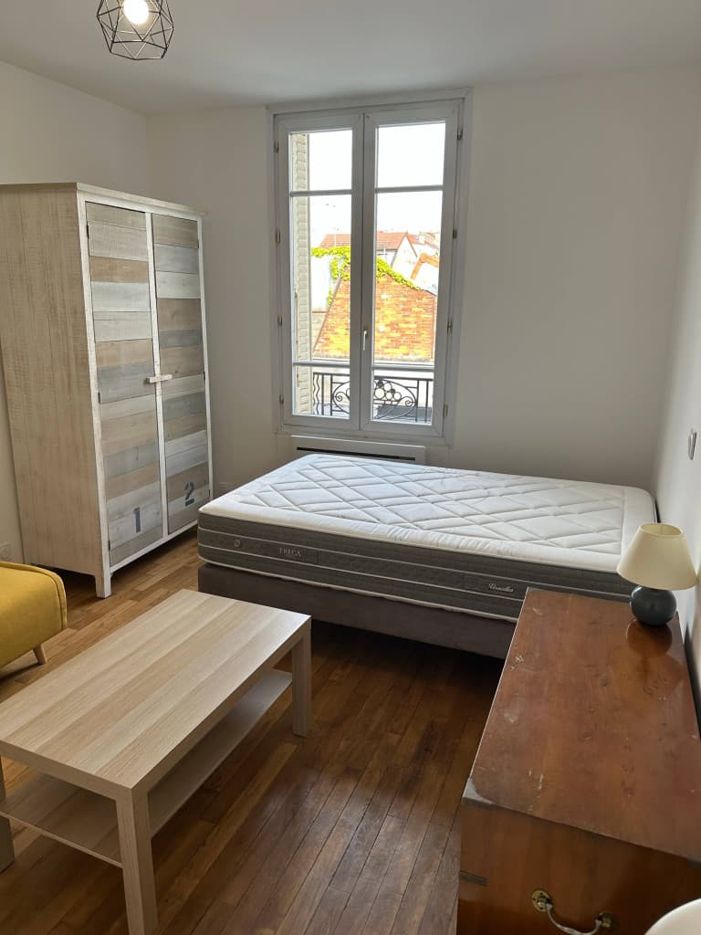 Location studio meublé refait à neuf