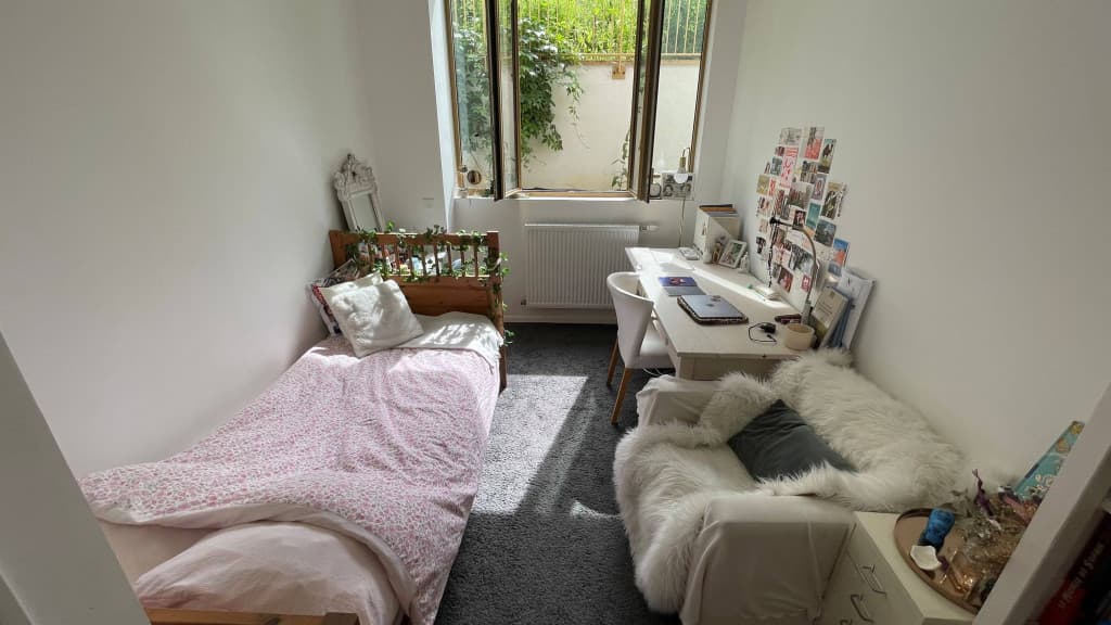 Loue chambre dans appartement familial à Paris (proche Stan, Henri IV, Louis le Grand et Blomet)