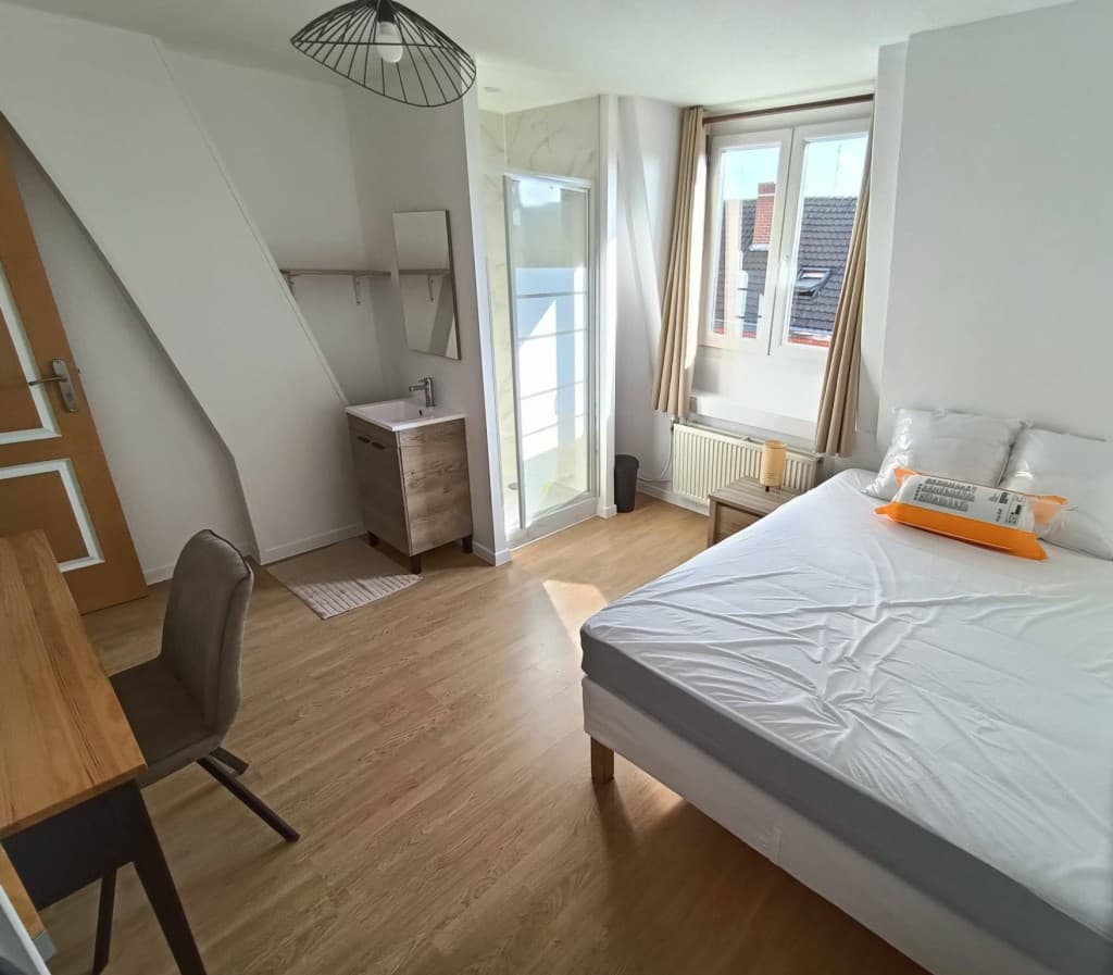 Loue 2 ch dans maison - 110m² - Roubaix proche écoles/transport