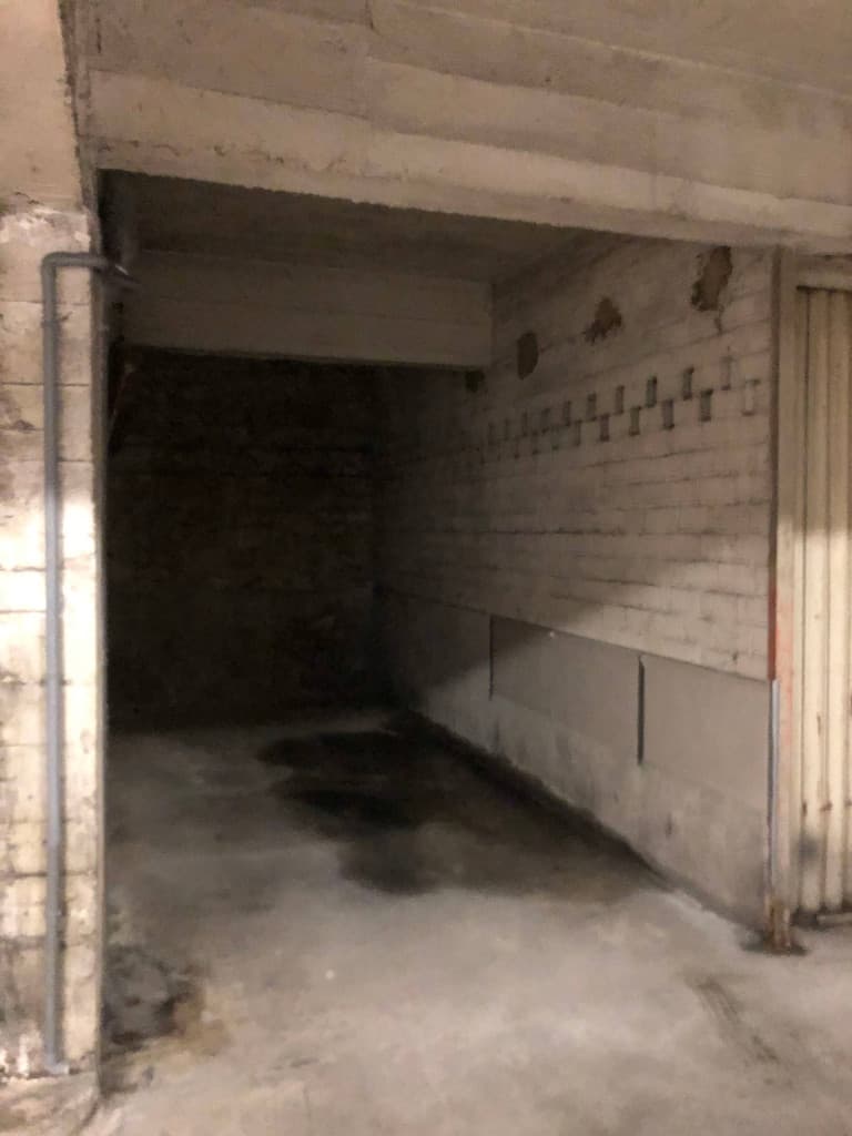LOCATION PARKING Paris 15ème - Emile Zola/Commerce- 14m²