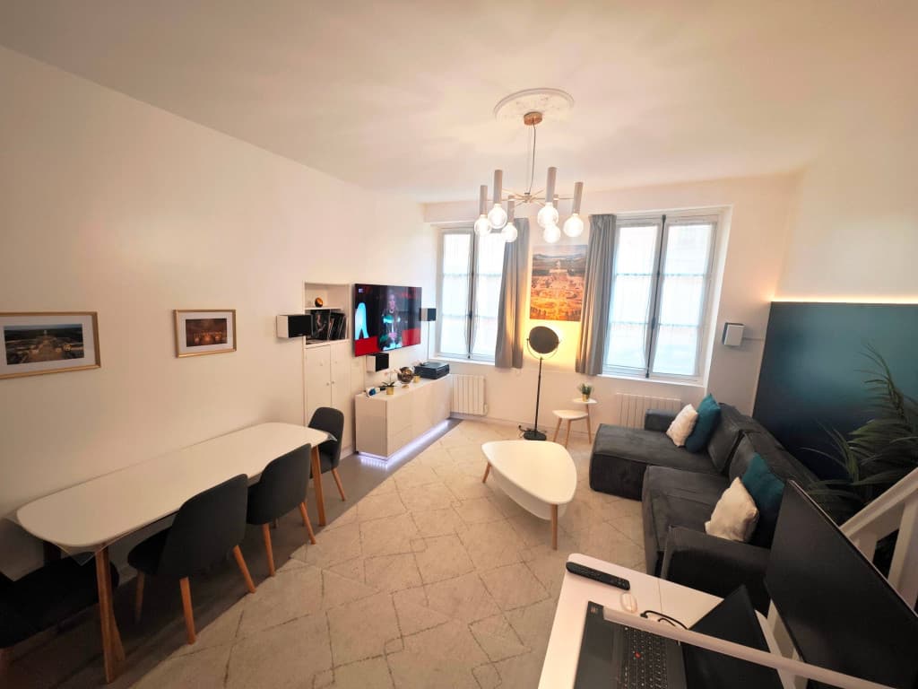 Location meublé 46m² tout équipé luxe Versailles Saint Louis