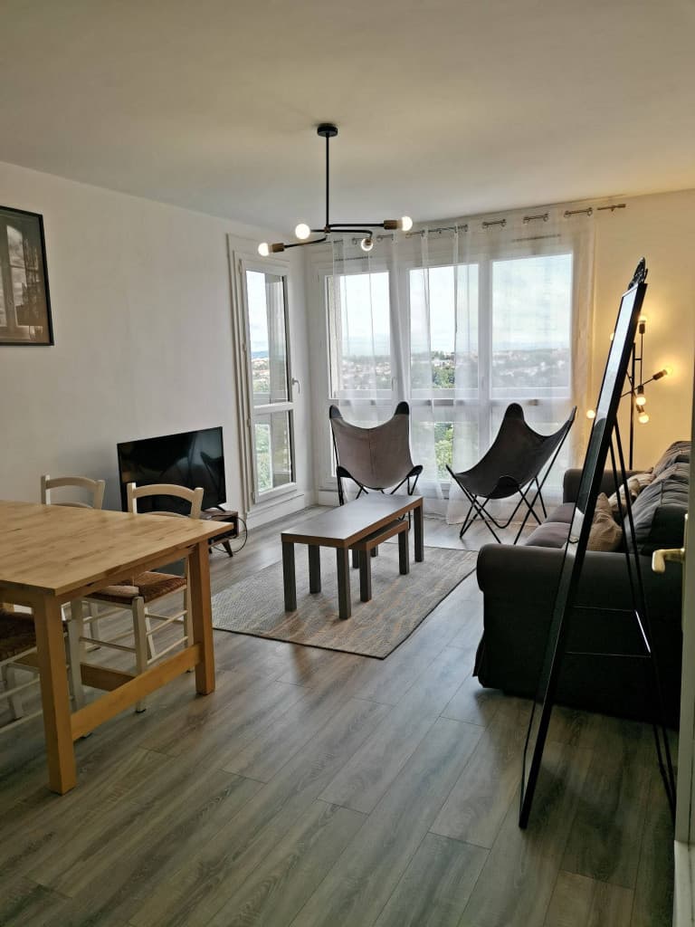Propose colocation appartement 80m² Cergy