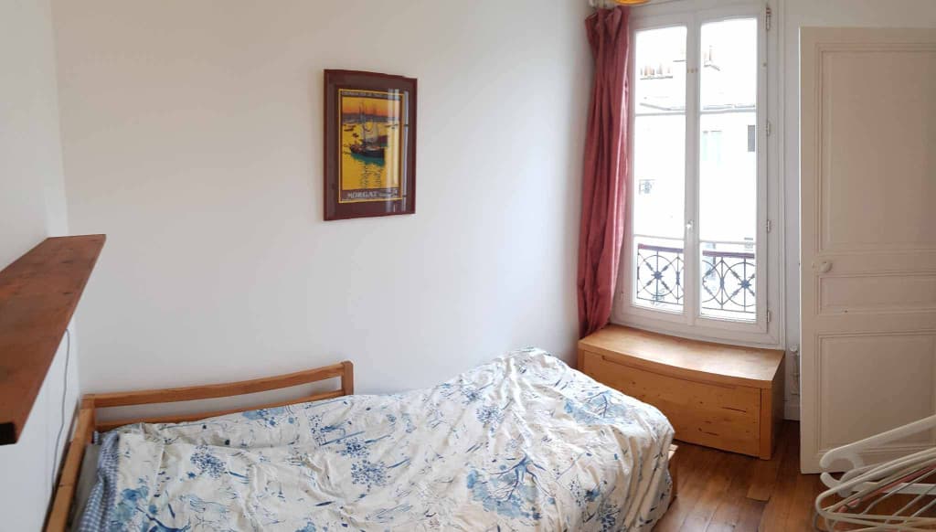Appartement. Chambre chez l’habitant. 5 piéces/ 80m², meublé