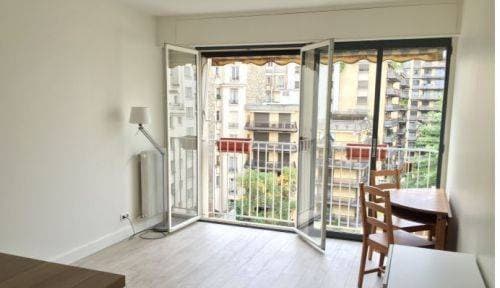 Loue studio meublé 26m², Paris 16ème (Mirabeau)