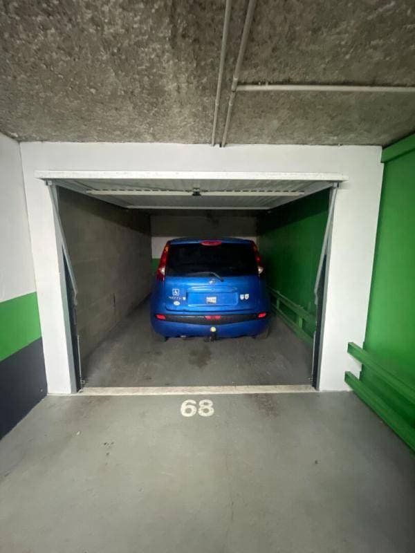Loue garage/box - Paris