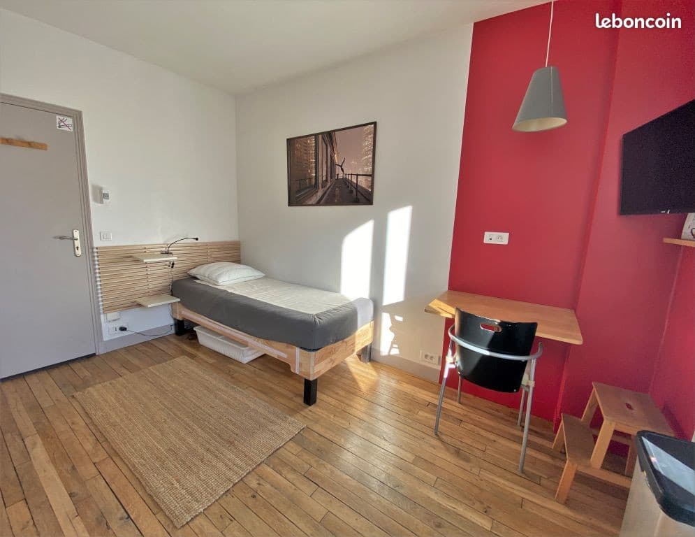 Studio 1 pièce 12 m²