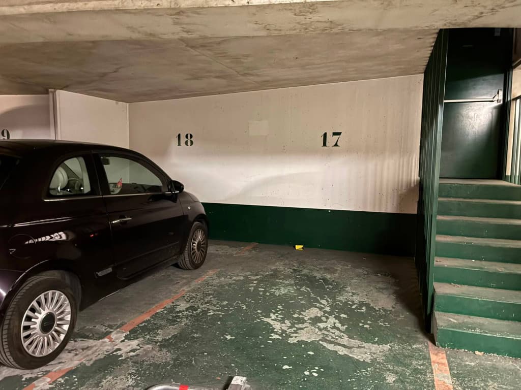 Loue 1 ou 2 parking porte d'Orléans