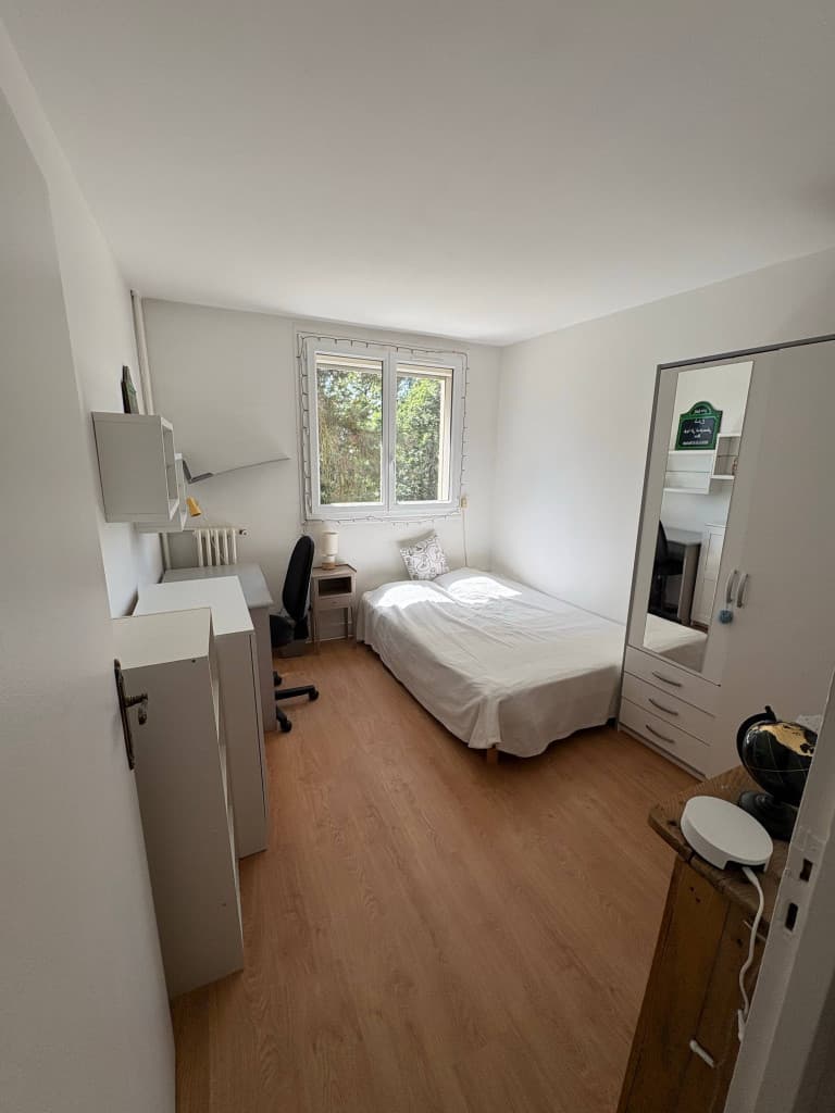 Loue 1 Chambre meublée à Versailles pour 1 étudiant(e) interne externé(e)