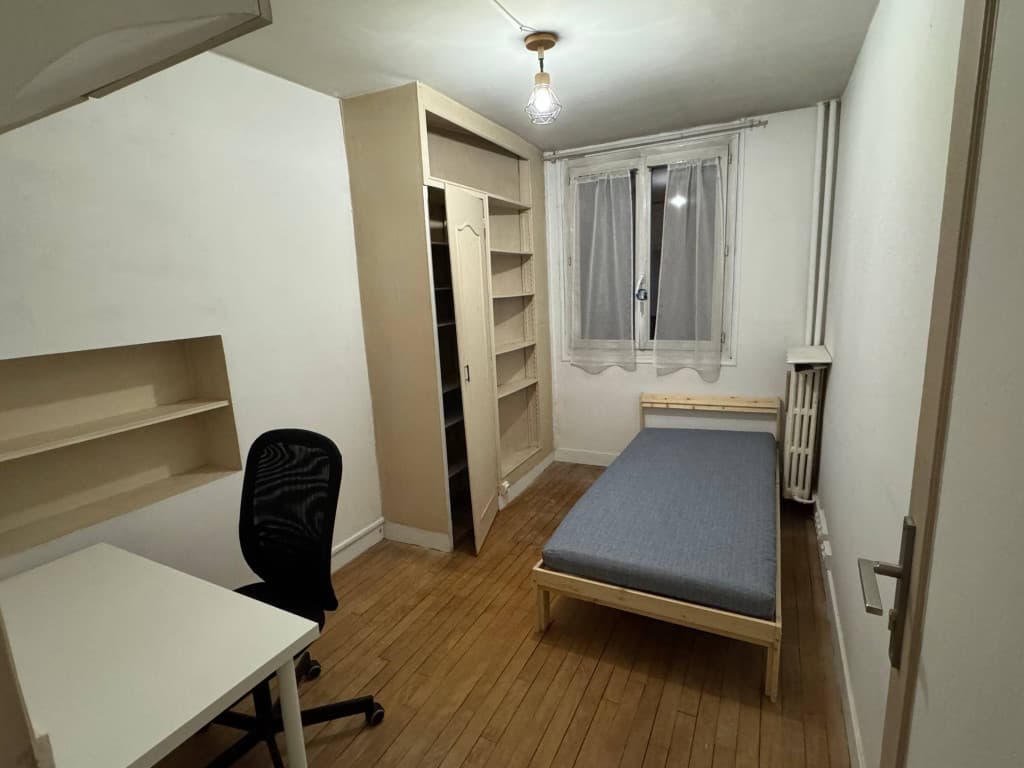 Loue chambre en colocation dans appartement - 10m² - Centre Ville Bourg-la-Reine