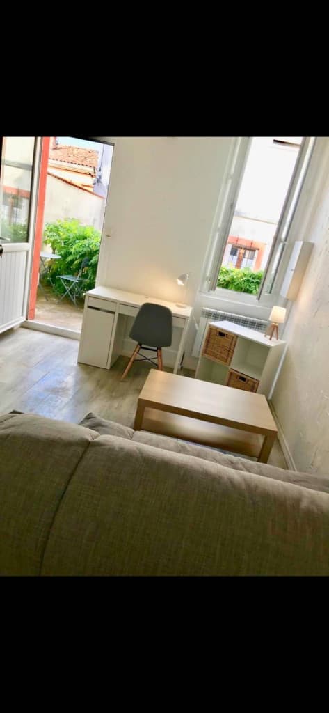 Loue studio 18m2 Toulouse proche place Dupuy