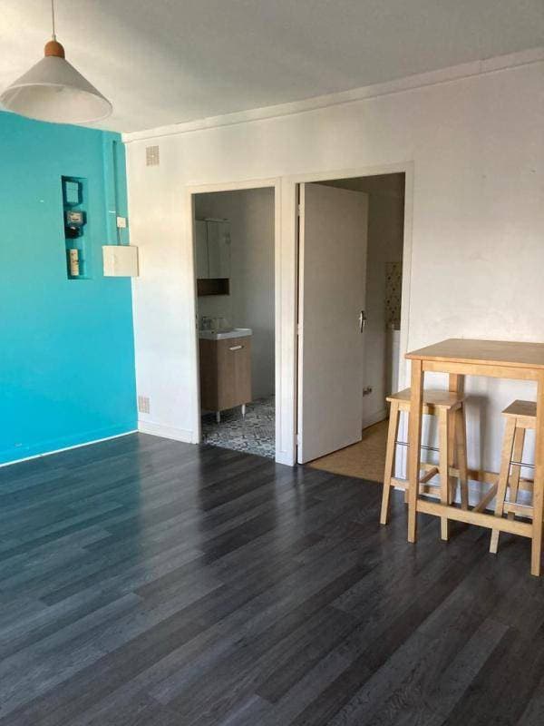 Loue t1 - 30.6 m² - Nantes 44000
