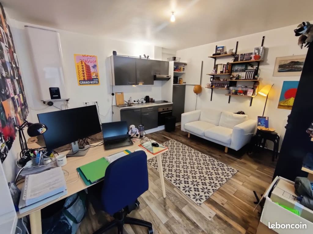 Sous-location étudiante 1an 19m²