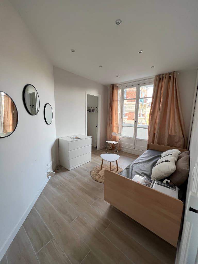 Loue studio meublé Bécon-les-bruyères - 1 chambre, 19m², Courbevoie (92)