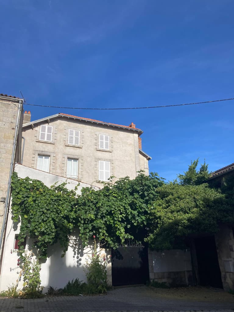 Loue chambre meublée dans colocation 62m³