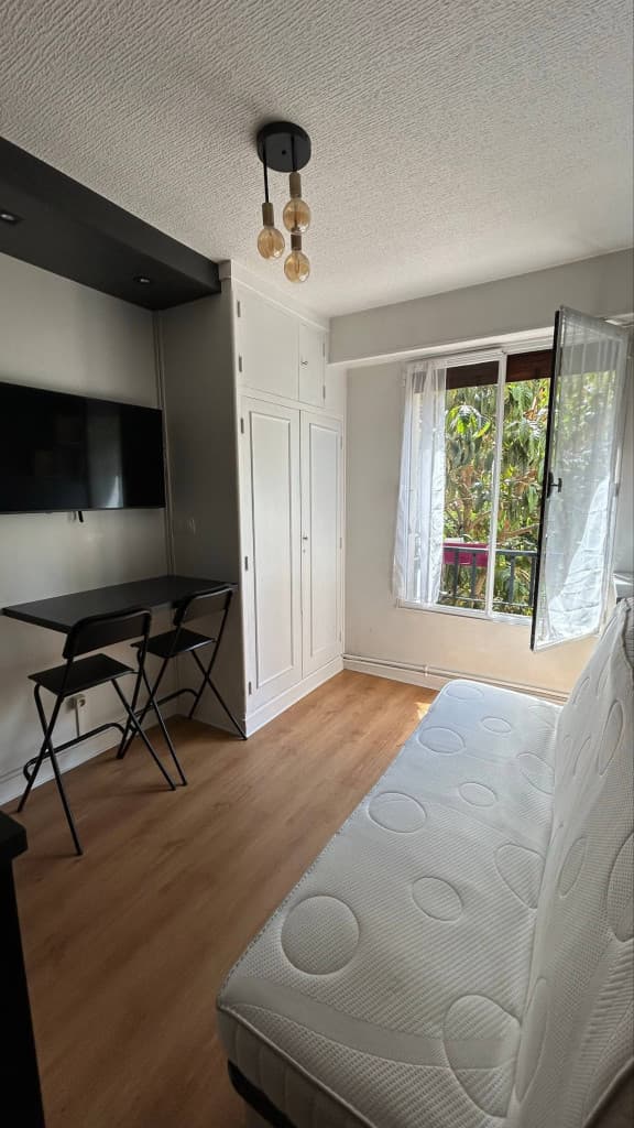 Location studio 12m2 meublé Pereire 17e 750€