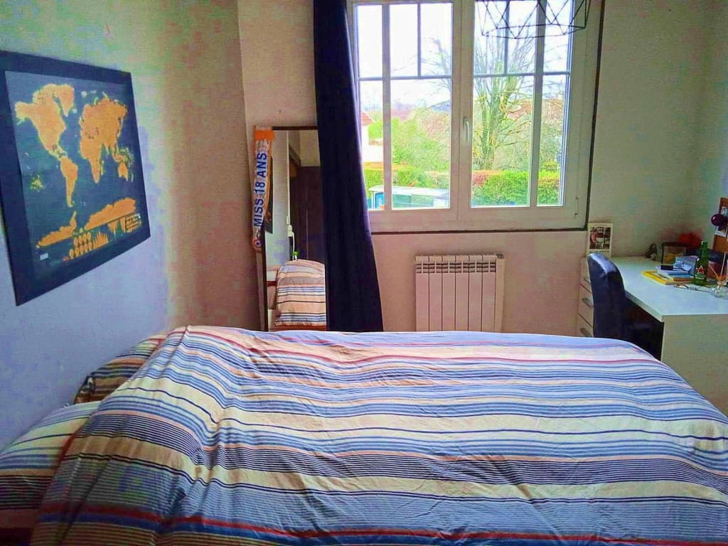Loue chambre pour étudiant ou stagiaire - cadre familial Dijon (21) - 12m²