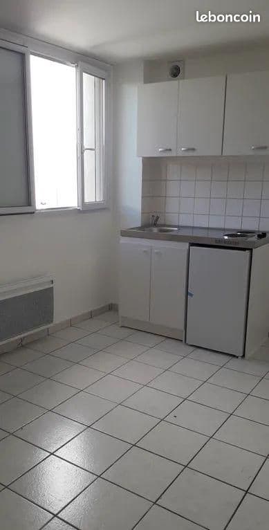 Studio 1 pièce 18 m²