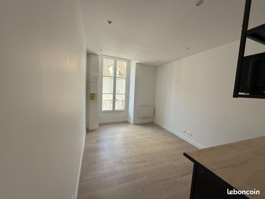 Studio 1 pièce 16 m²