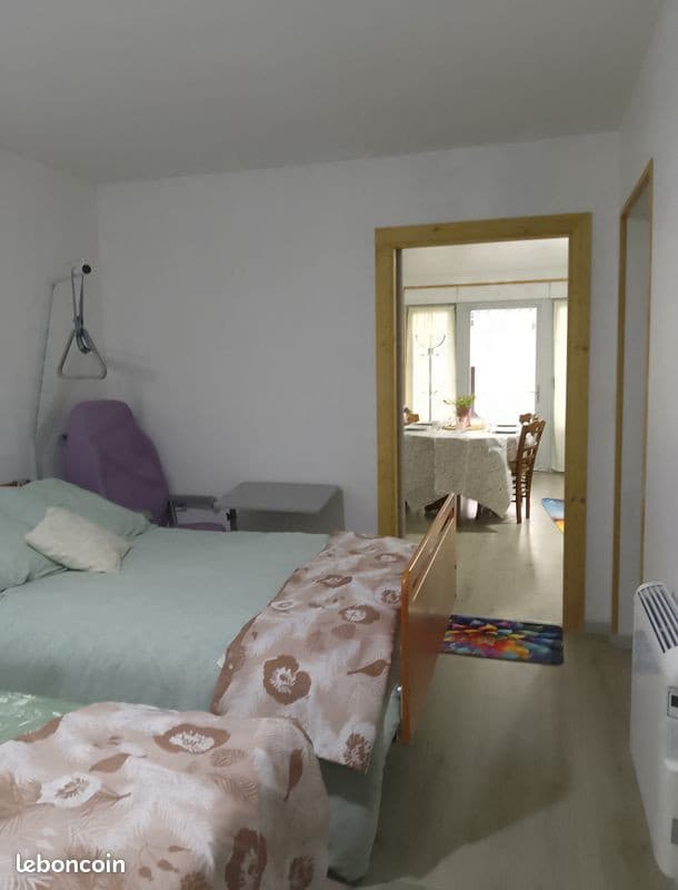 Appartement T2 meublé 59 M² équipé d'un lit médicalisé & matériel PMR pr accueil handicapés accompagnés ou non