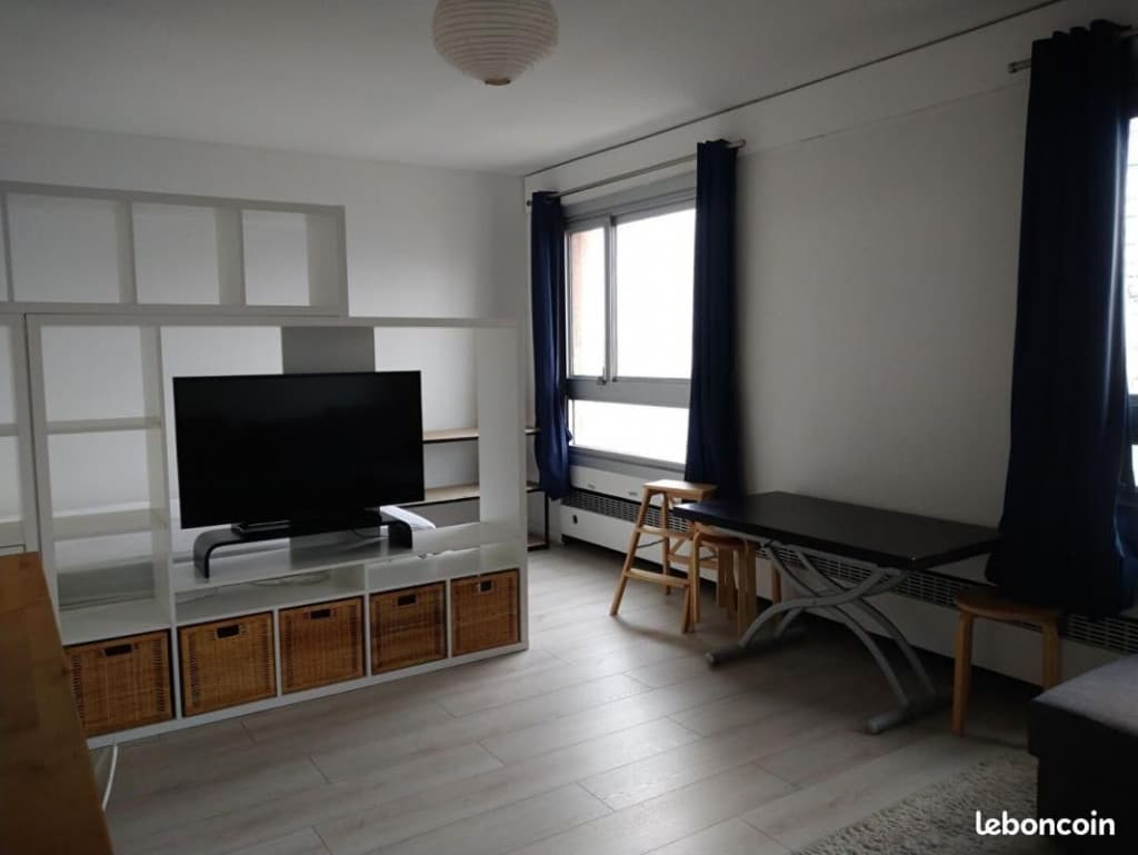 Studio 1 pièce 29 m²