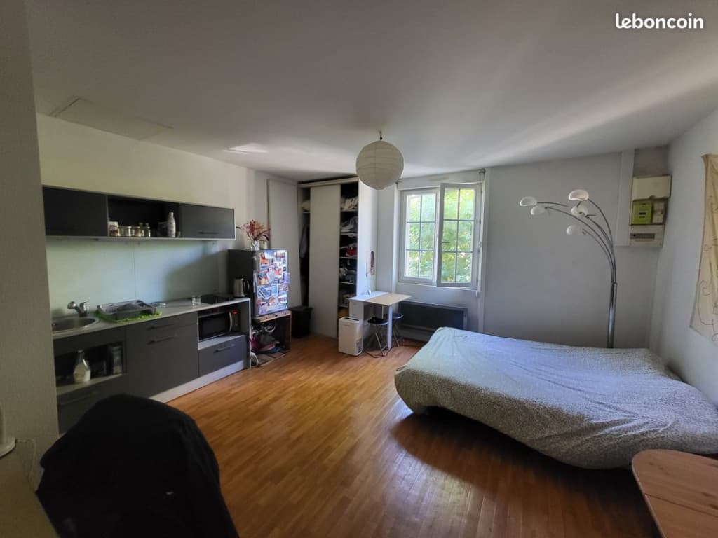 Location studio meublé à Nantes centre / St Donatien