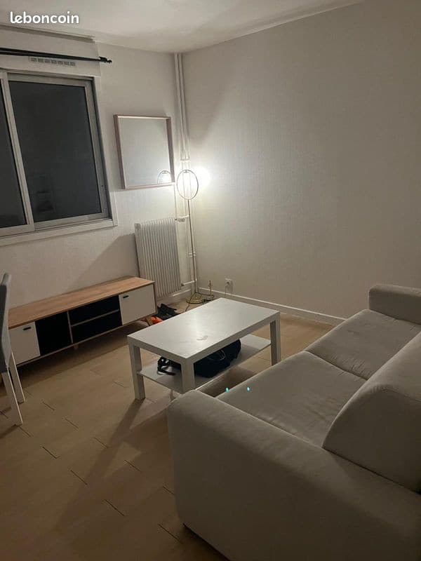 Location d’un Studio dans le 75015