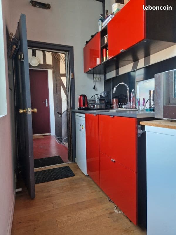 Studio 14m2 -proche FAC médecine- centre ville