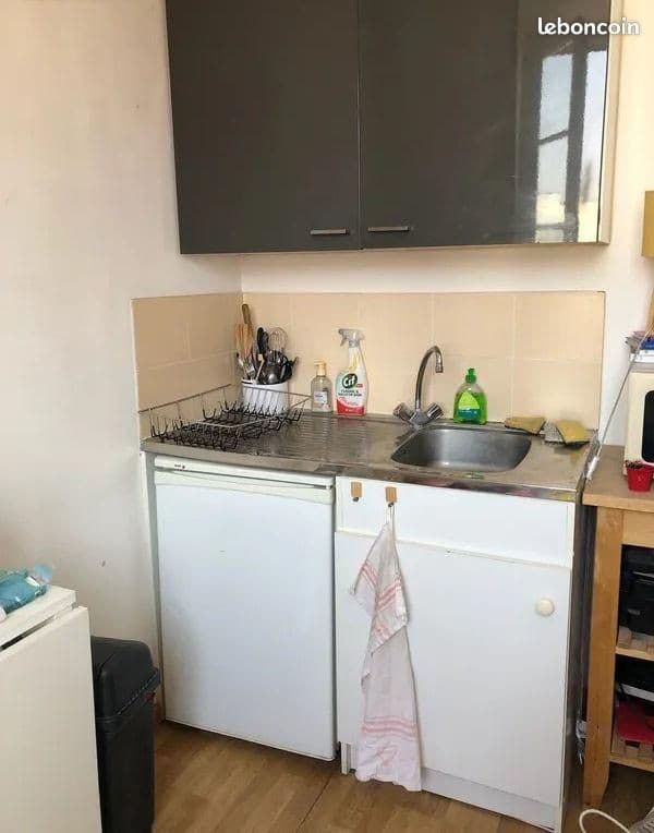 Studio 1 pièce 13 m²
