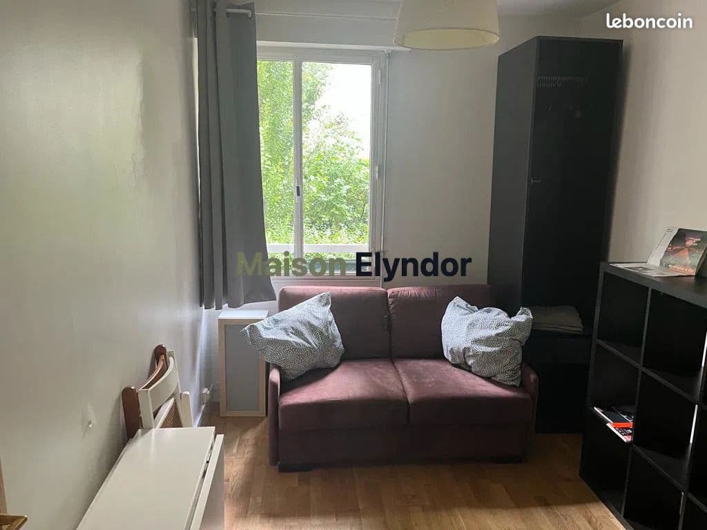 Studio 1 pièce 10 m²
