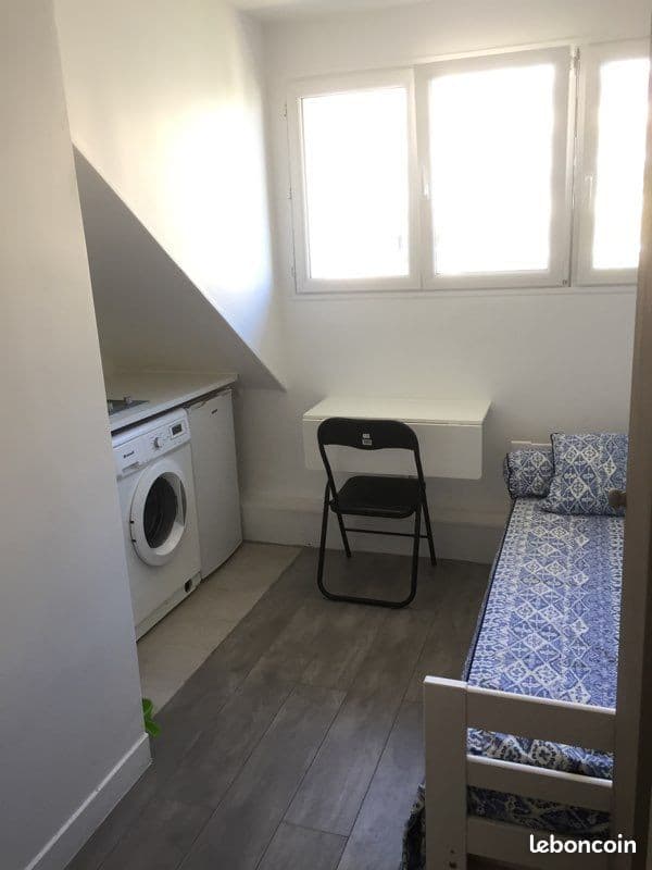Chambre meublée douche wc à Boulogne Billancourt