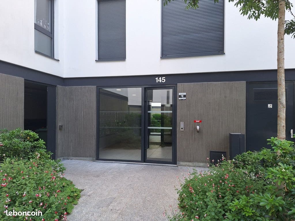 F3 récent avec balcon et parking