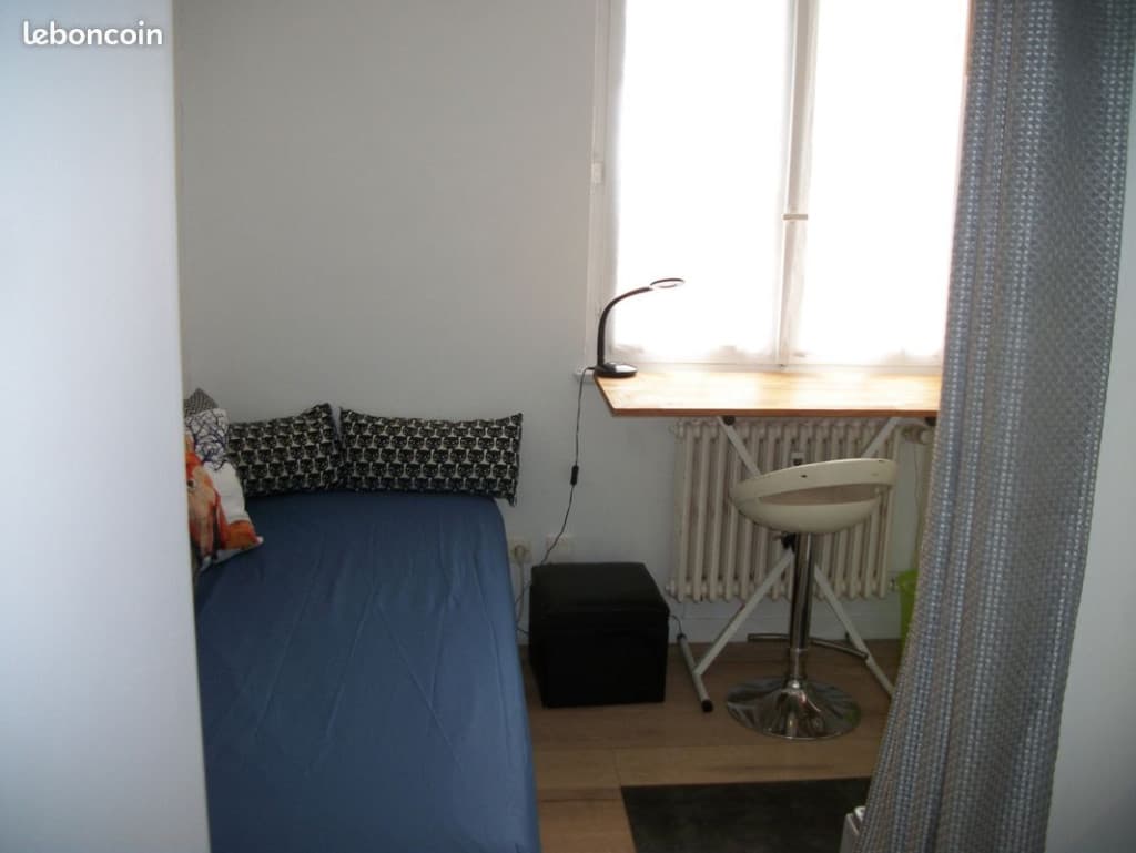 Chambre étudiante meublée/équipée