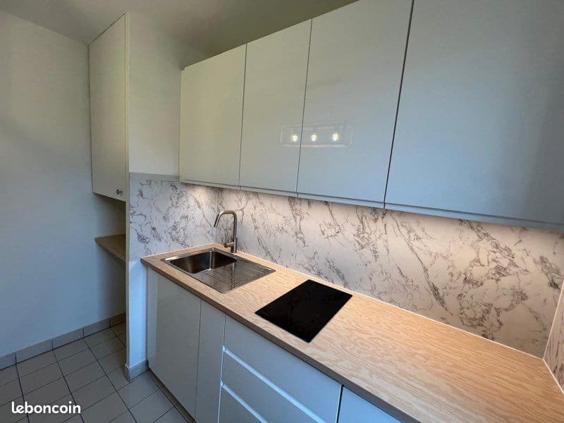Grand studio 32 m² – Centre-ville de Cachan – Disponible immédiatement