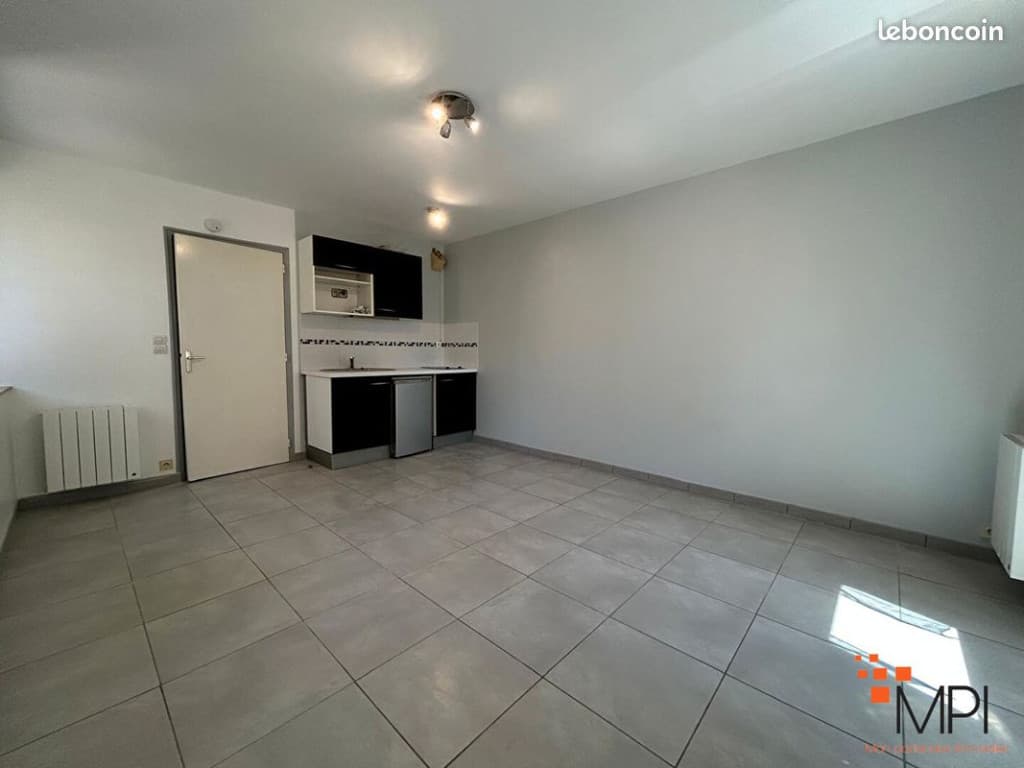 Studio 1 pièce 23 m²