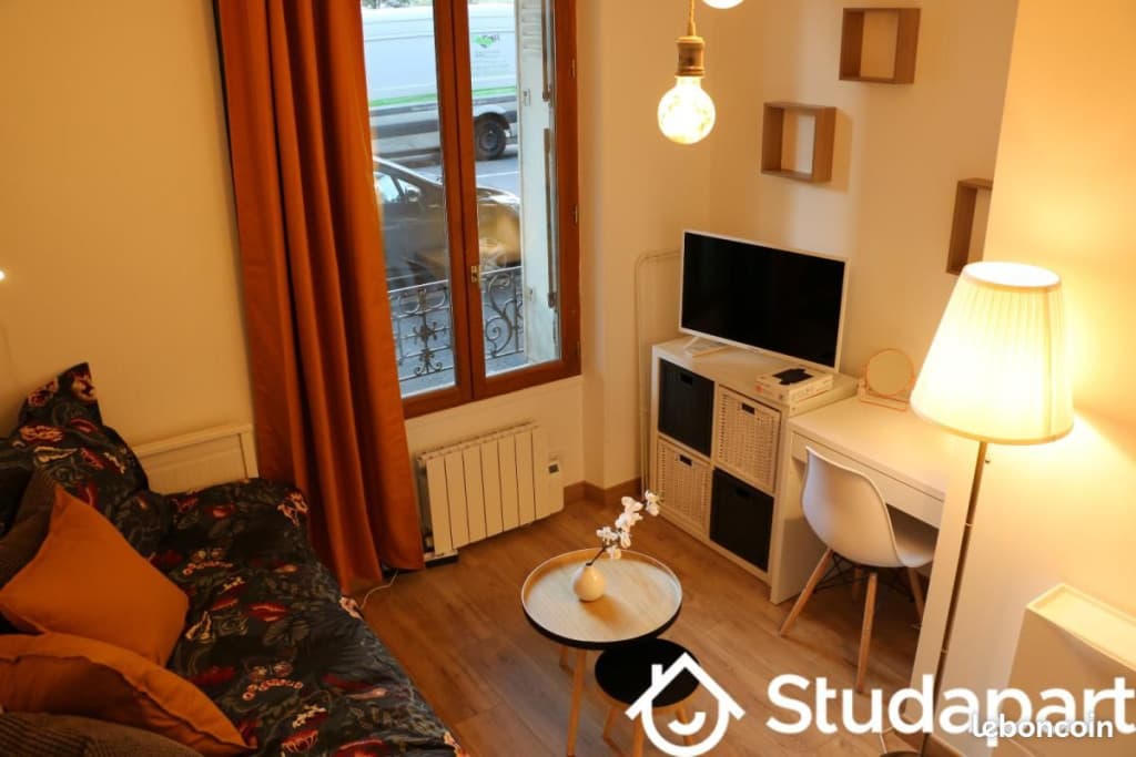 Chambre 1 pièce 9 m²