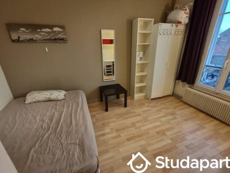 Chambre 1 pièce 11 m²