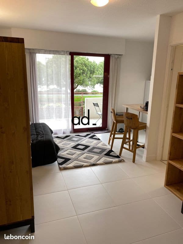 Studio 1 pièce 20 m²
