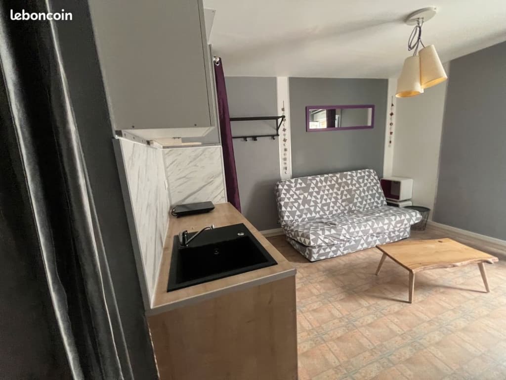 Studio 20m² Idéal pour étudiant. Proche de l'université d’Artois, de l'école d'infirmière