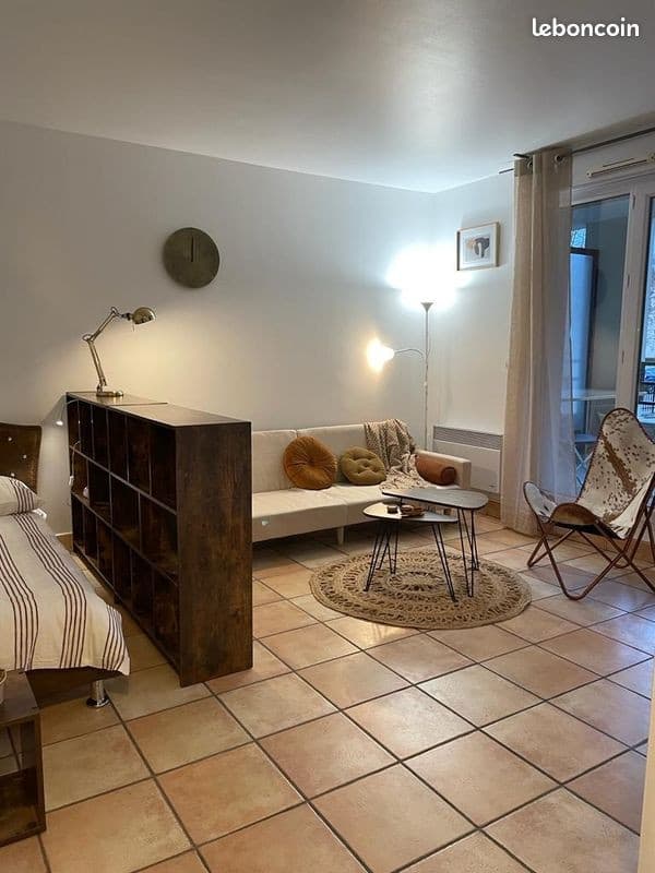 Appartement meublé 30m² - Guyancourt - Calme, sans vis-à-vis, balcon