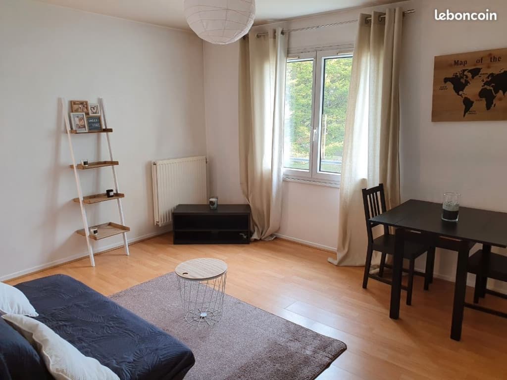 Studio 30m2 Villaroy proche Technocentre