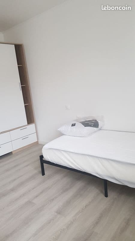 Location chambre meublé C6-Guyancourt