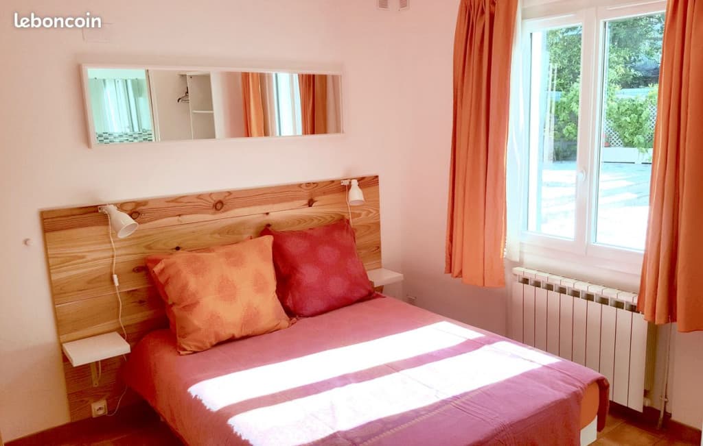 Studio étudiant au calme, Proche commerces, bus et plage