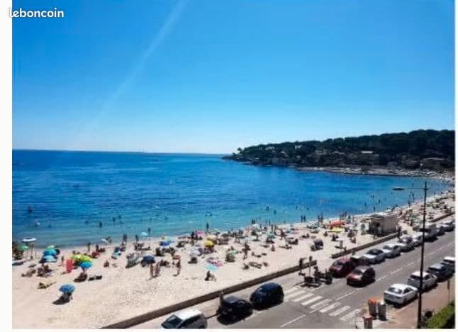 Antibes studio face à la plage avec parking privé et piscine