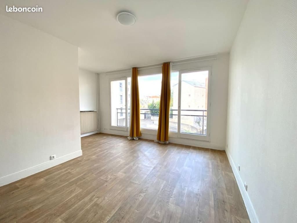 Studio 1 pièce 25 m²