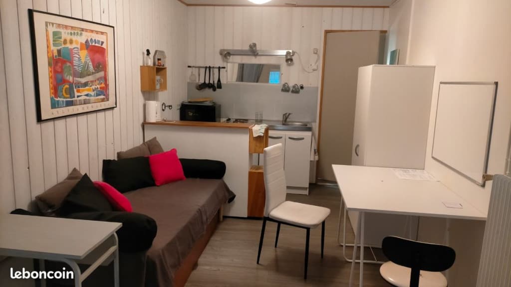 Studio étudiant 16 M2